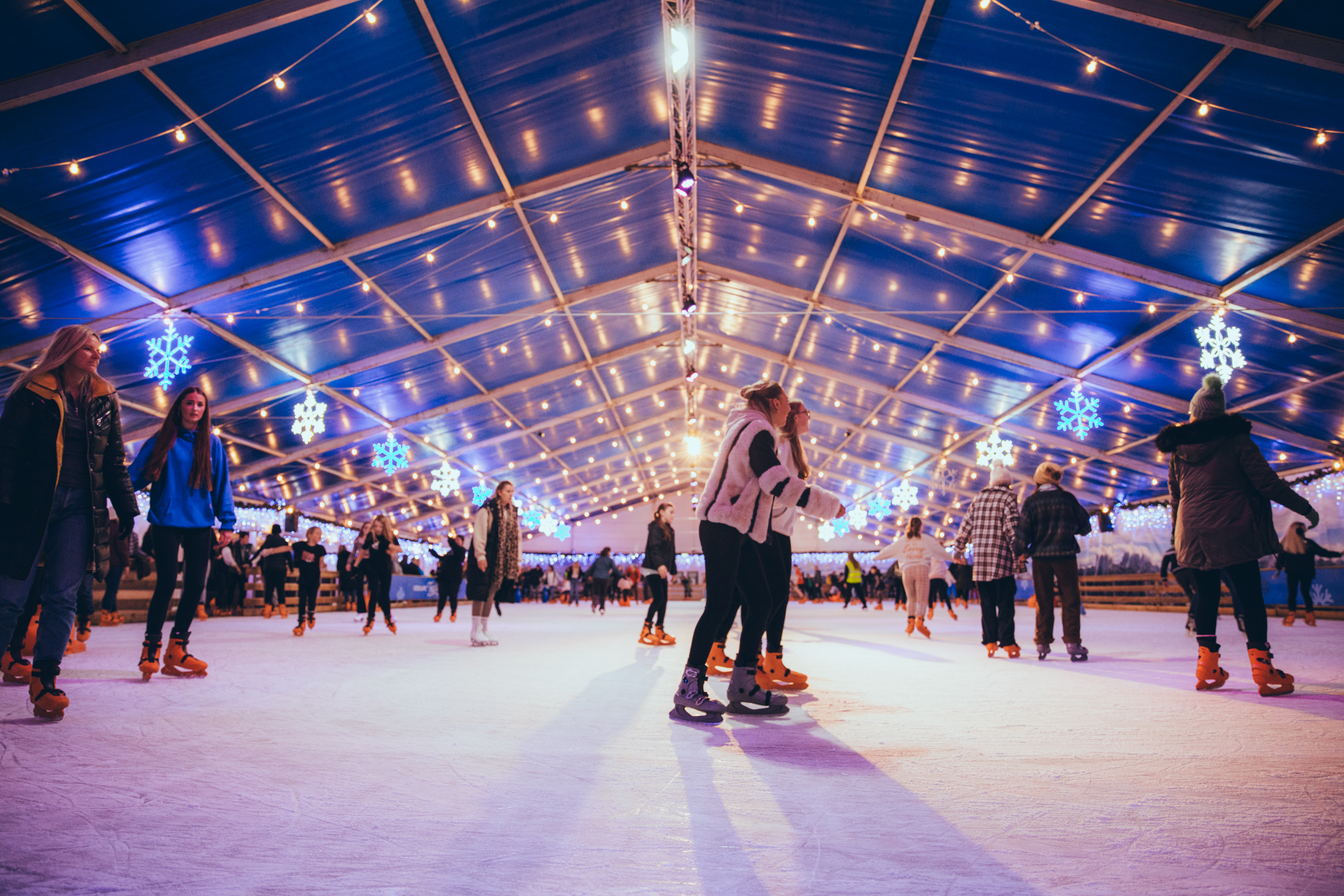 Skaters enjoying the real ice rink at the Tropicana in WSM 2023. 